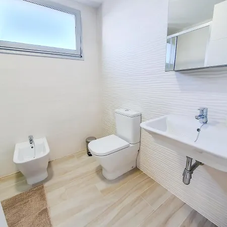 Kwatera prywatna Top-class Beach Front La Tejita, 200m2, 3 Bedrooms, Large Terraces